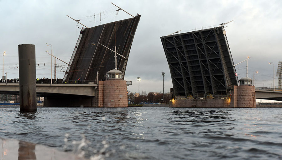 развод мостов в санкт петербурге 2024