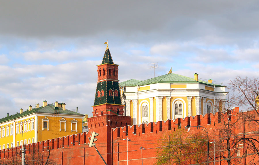сколько башен в кремле