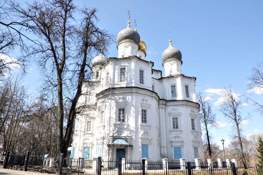 казанская церковь узкое