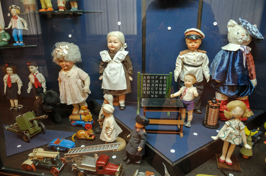 игрушки в музее сергиев посад